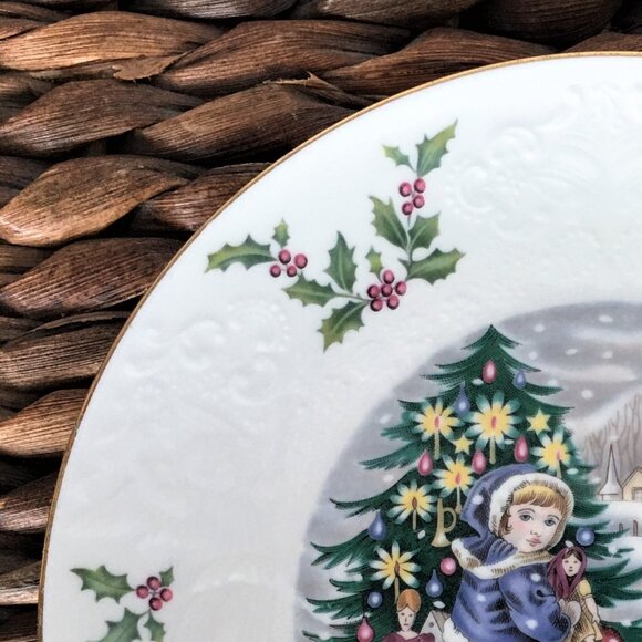 Royal Doulton Christmas Plate 1979 - Picture 5 of 9